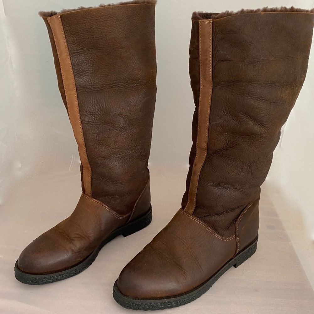 Canadian sheepskin lined boots